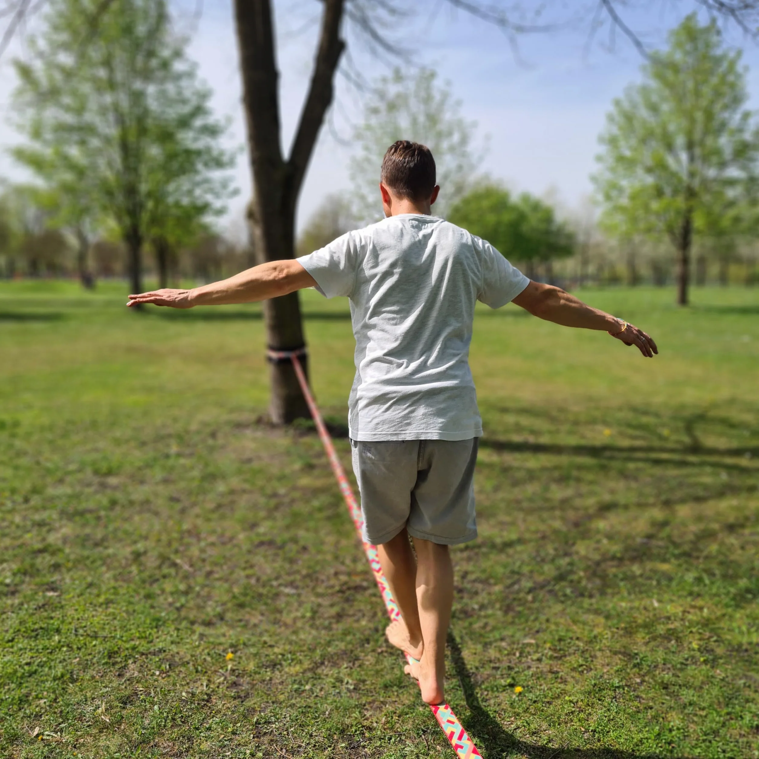 Kit slackline Secoroco 15-35 m 5 cm motif zig zig sac transport protection arbres cliquet