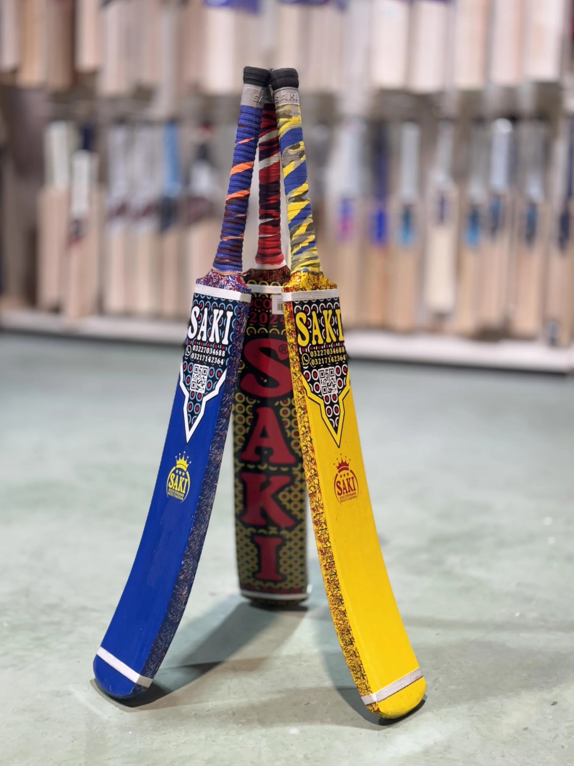 Saki Noix de coco Tape Ball Bat