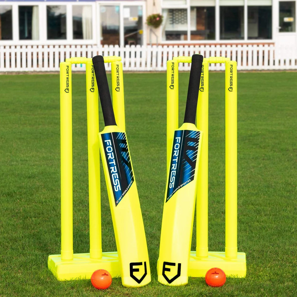 Fortress Set Cricket Le Jardin
