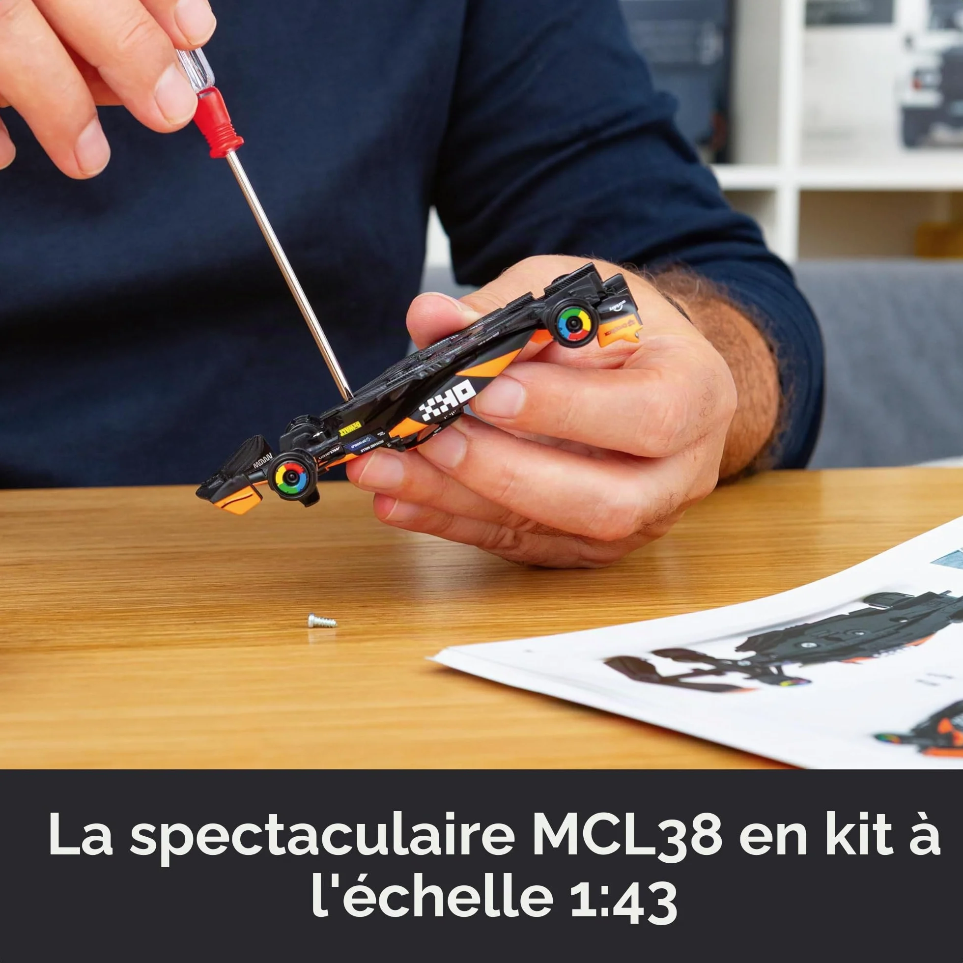 FRANZIS McLaren Racing Calendrier de l'Avent 2025 1:43 avec module sonore et livre 52 pages