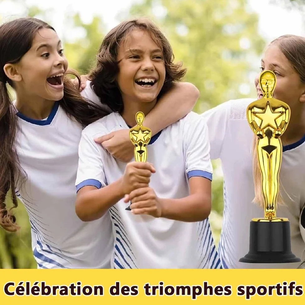 Trophées en Plastique Personnalisables 12 Pièces pour Football Enfants