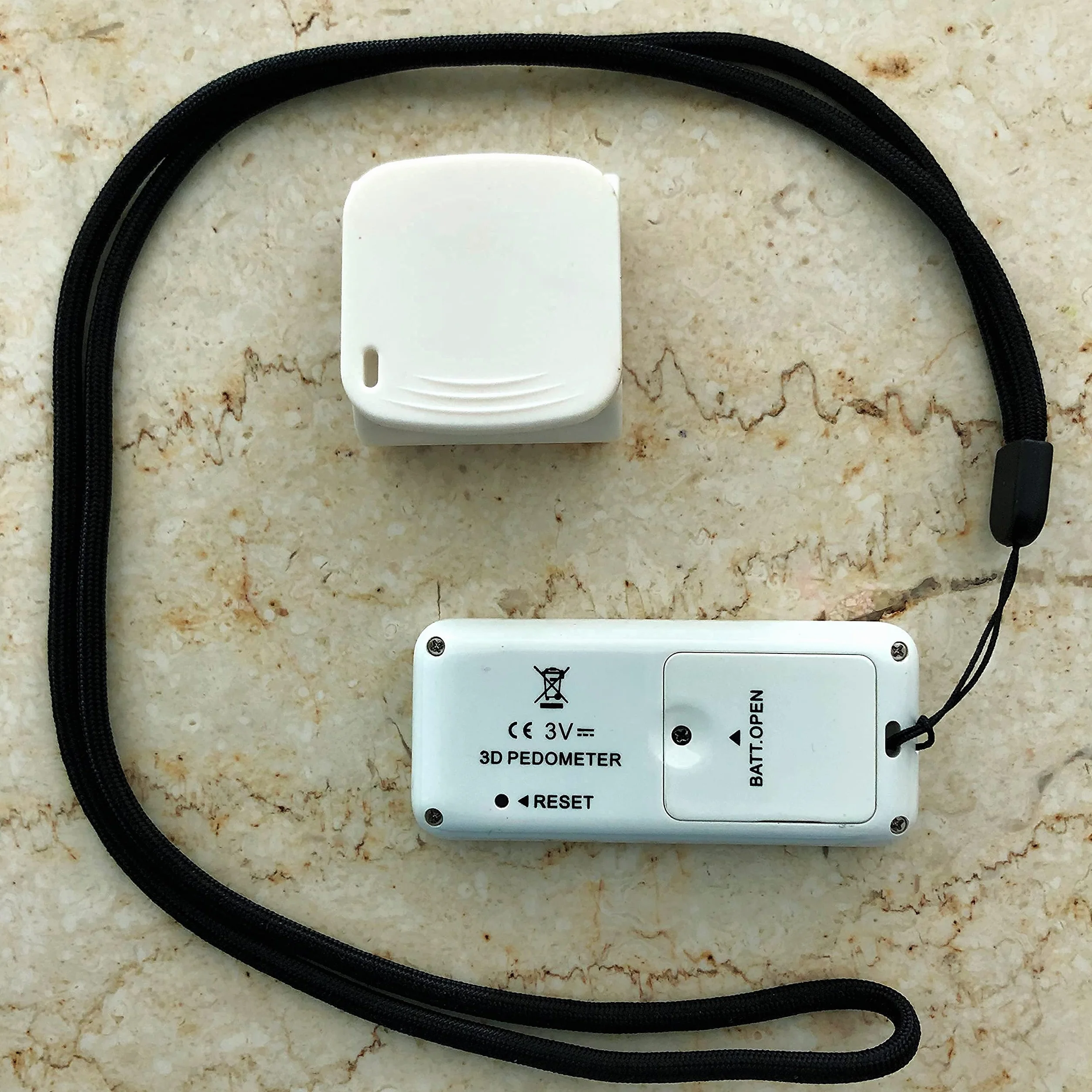 Podometre Marche Non connecté pour Femme Homme Enfant Compteur De Pas Distance Calories Clip Lanière