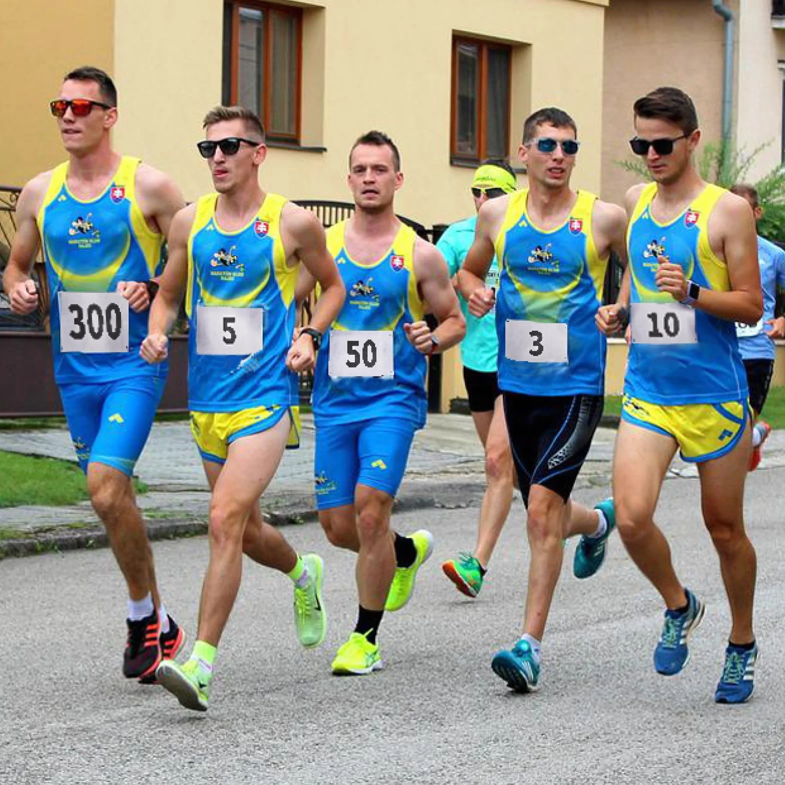 Azarxis Numéros de Dossard Course 1-500 Imperméable pour Marathon Événements Sportifs