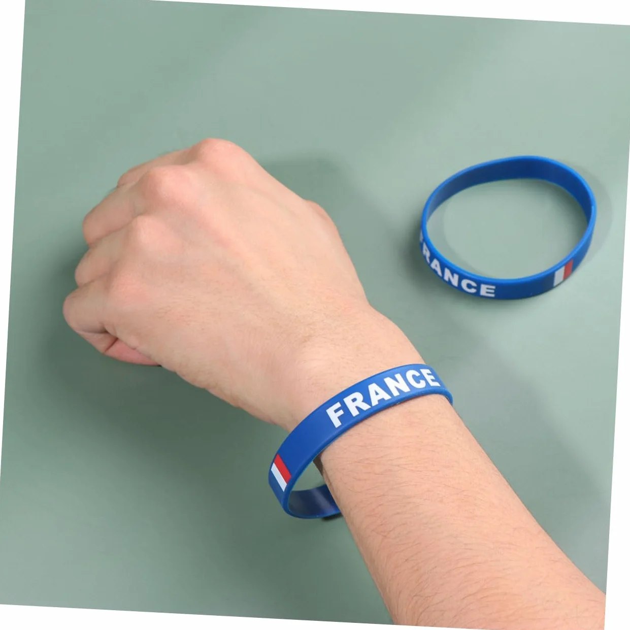 STOBOK Bracelet Silicone Souple Drapeau France Taille Unique Accessoire Football Supporter