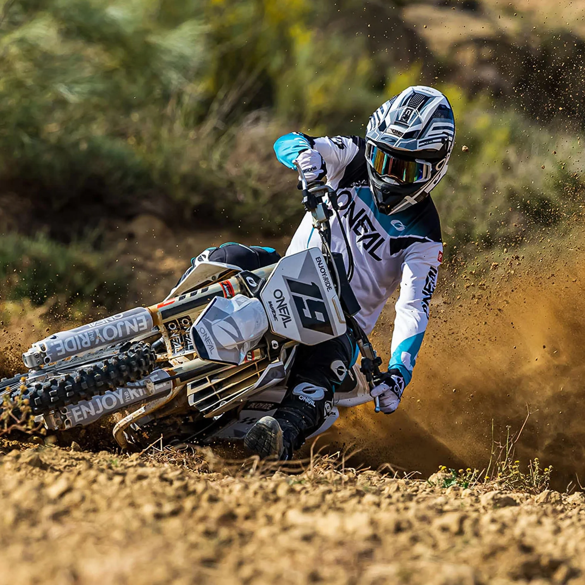 O'NEAL Protection de la poitrine Pee Wee Enfants Motocross Enduro Maille mousse perforante Noir Blanc Taille XS/S 4-9 ans
