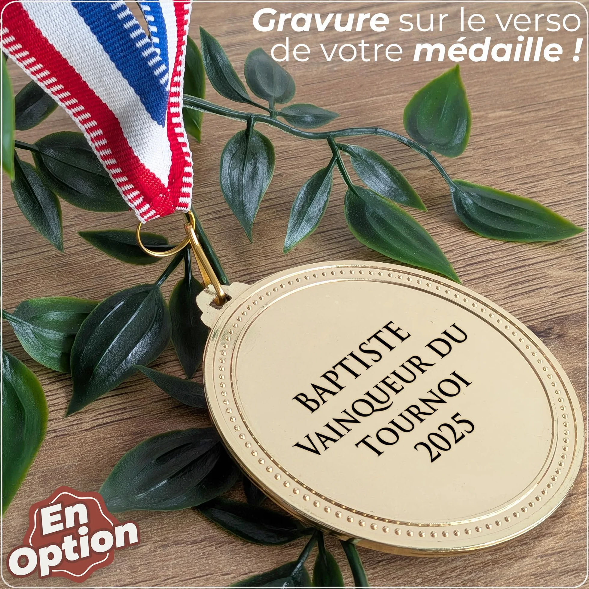 Médaille personnalisée or gravée 7 cm ruban France récompense sport concours