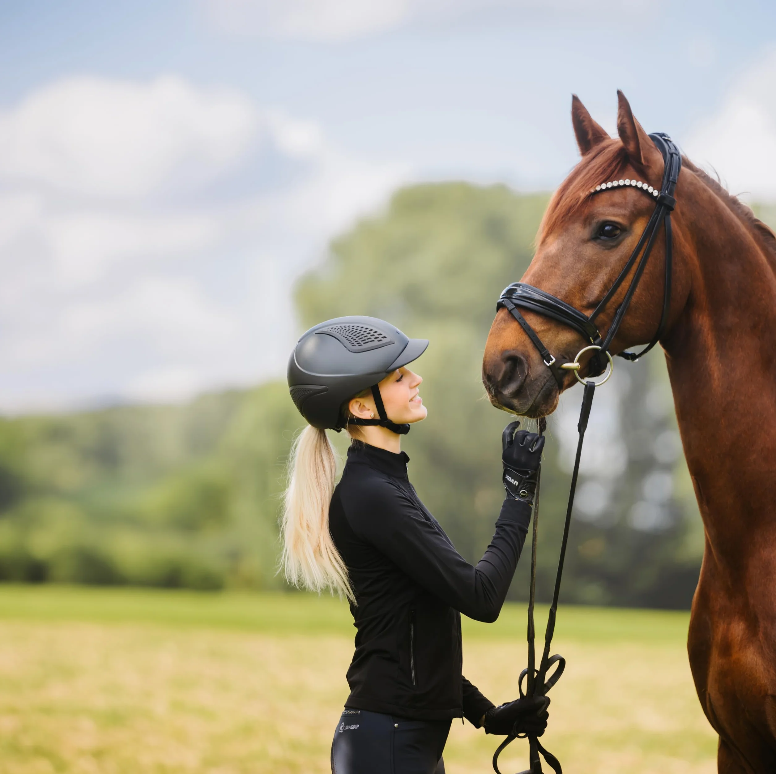 uvex Exxential III MIPS Casque d'équitation léger Taille réglable