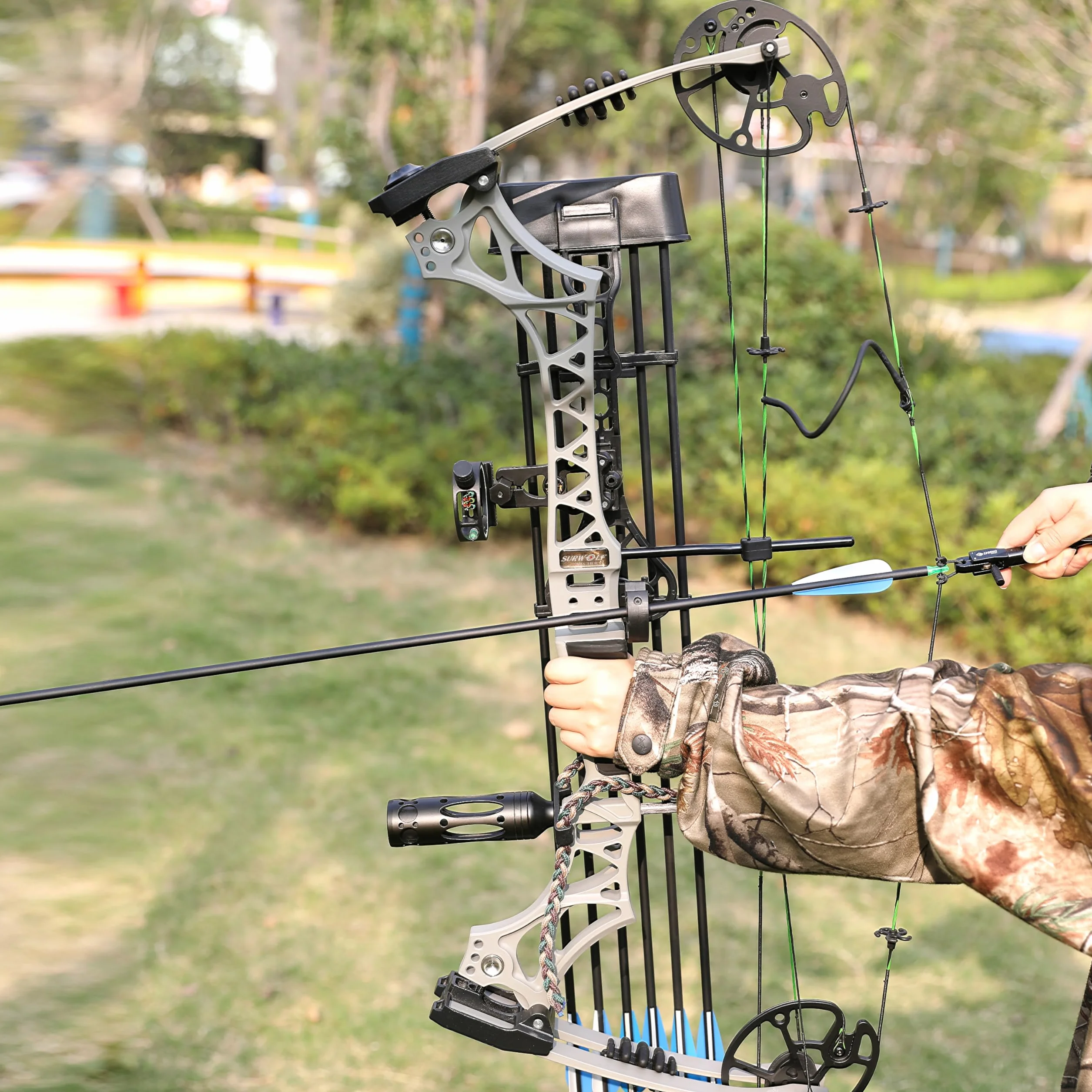 Kit Arc à Poulies Chasse et Cible Limbe USA Poids 30-44lbs IBO 320FPS Accessoires