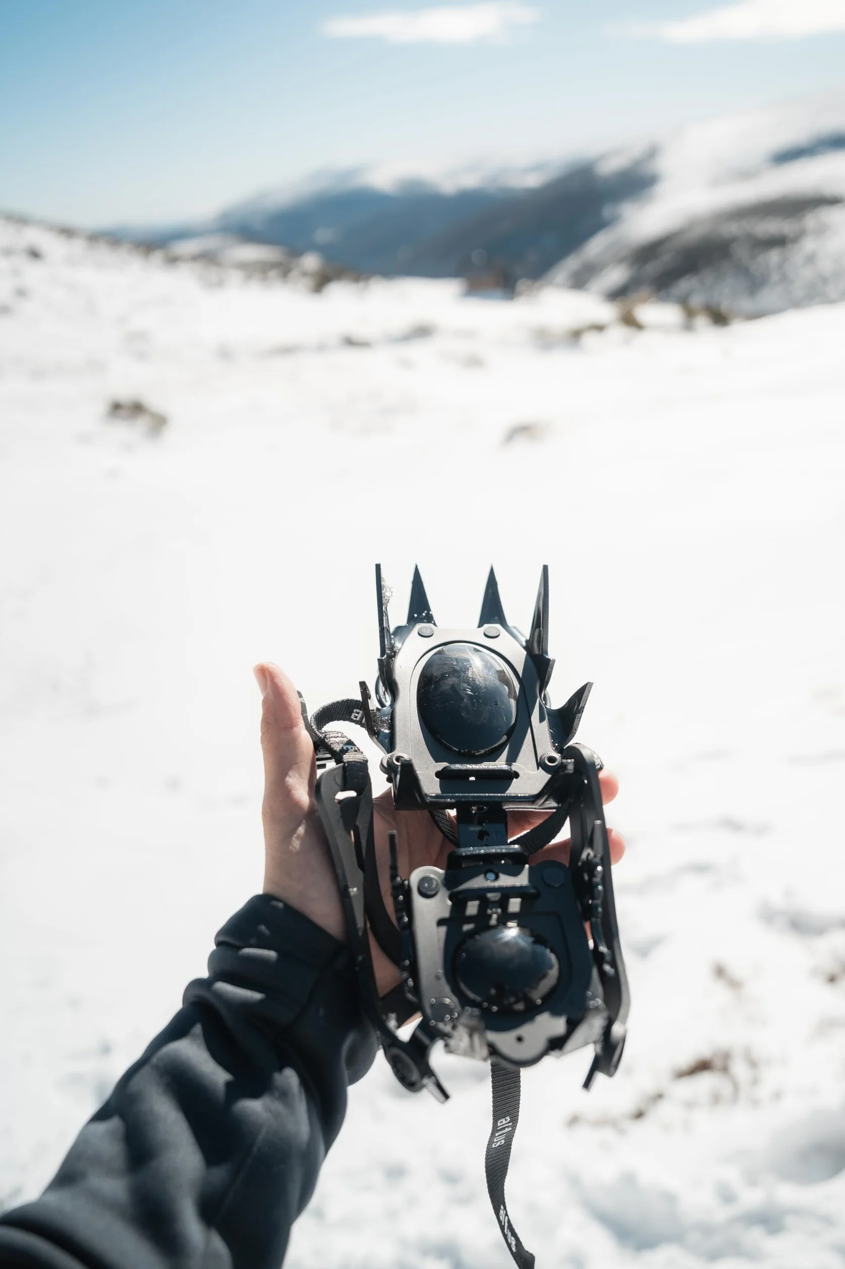 Altus Crampon à 12 Pointes Crampon de Glace et Neige Noir