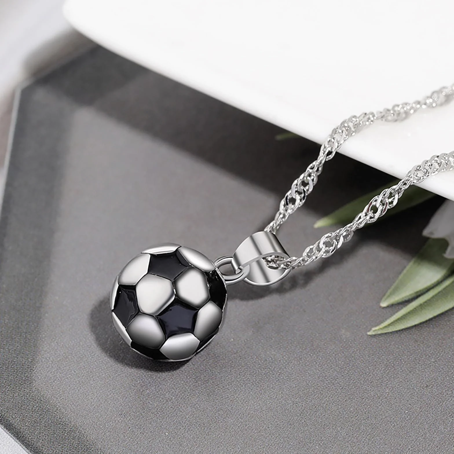 Collier football acier inoxydable 55 cm cadeau Noël unisexe