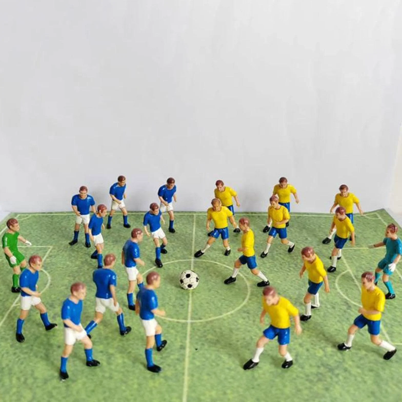 Lot de 22 Figurines Miniatures de Footballeurs, Décorations de Table
