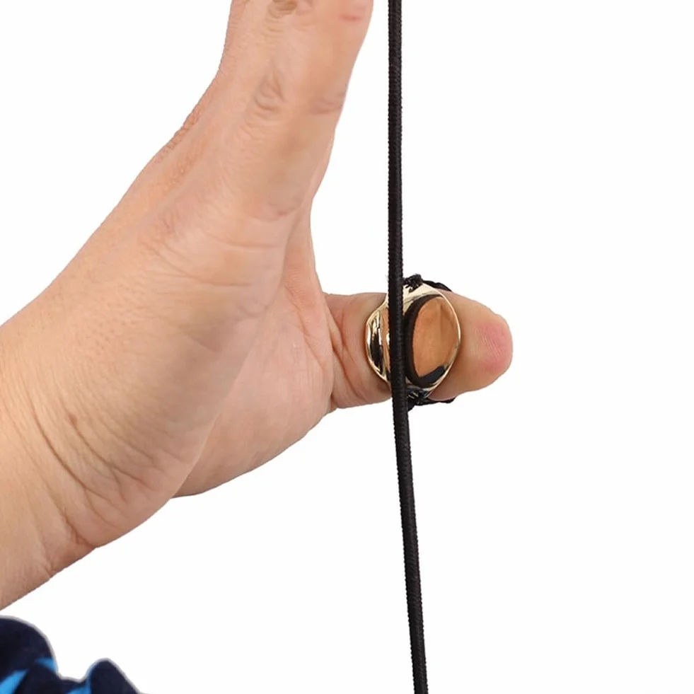 Anneau de chasse et de pouce en laiton avec coussinet en cuir creux pour arc traditionnel