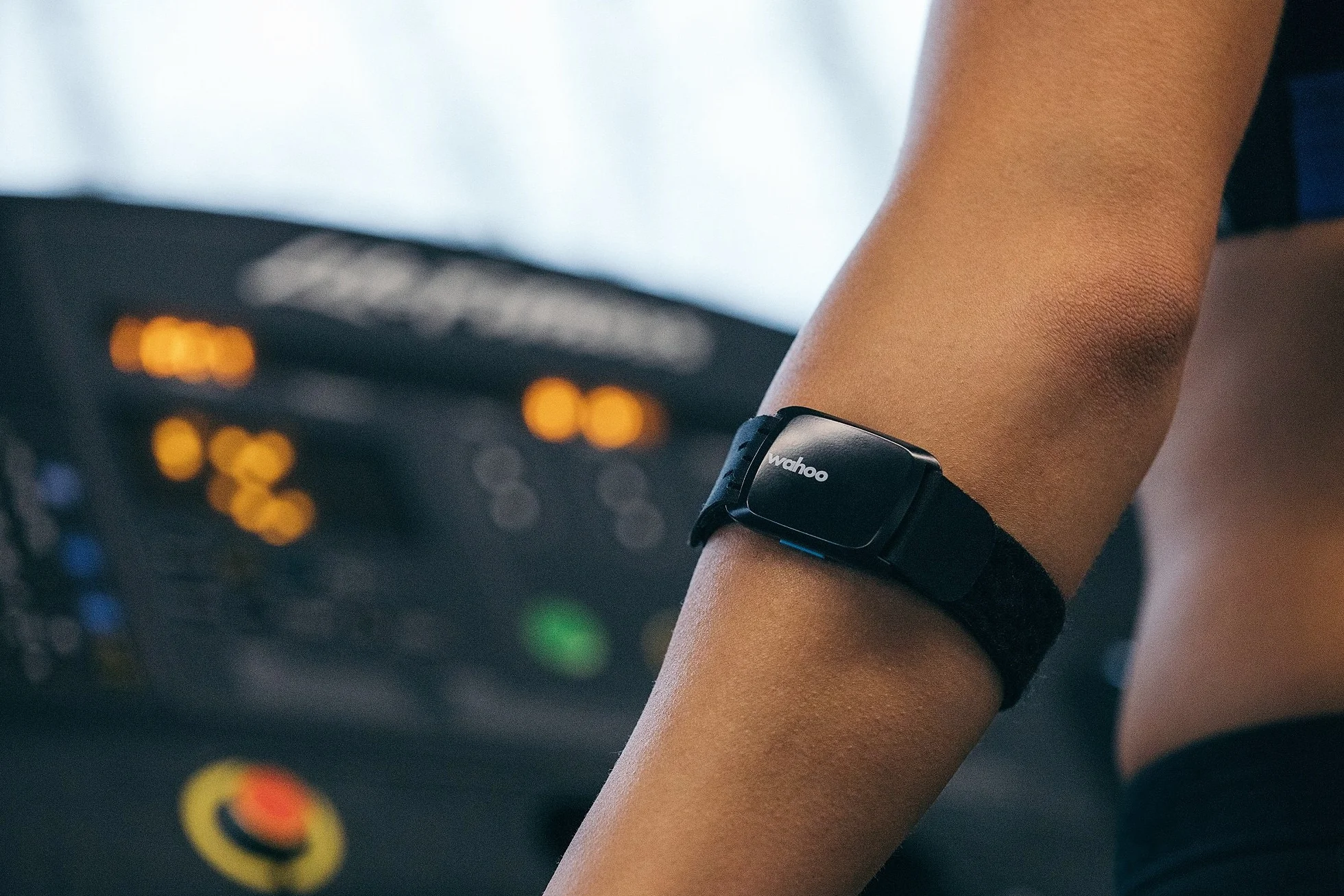 Wahoo TICKR FIT Moniteur de Fréquence Cardiaque pour iPhone Android
