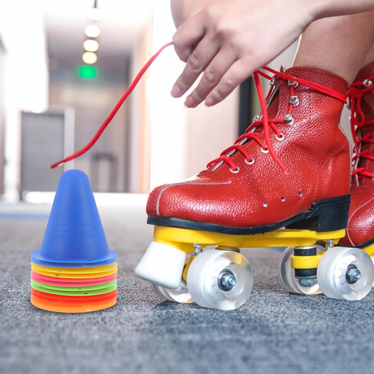 POPETPOP 12 Pièces Cônes d'Agilité Empilables Plastiques Légers pour Enfants Football Patinage Roller Entraînement