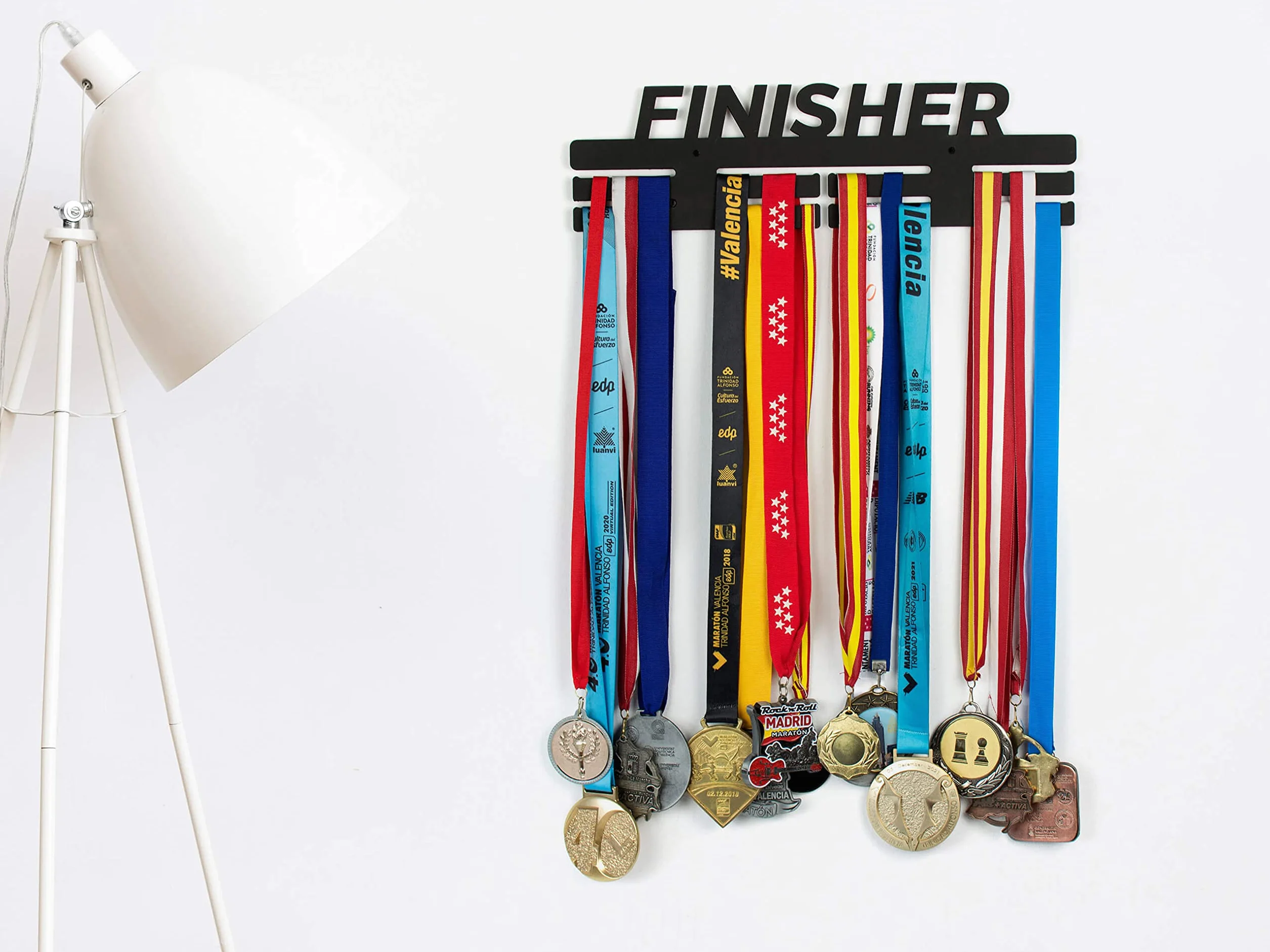 CONTRAXT Porte Medaille pendante