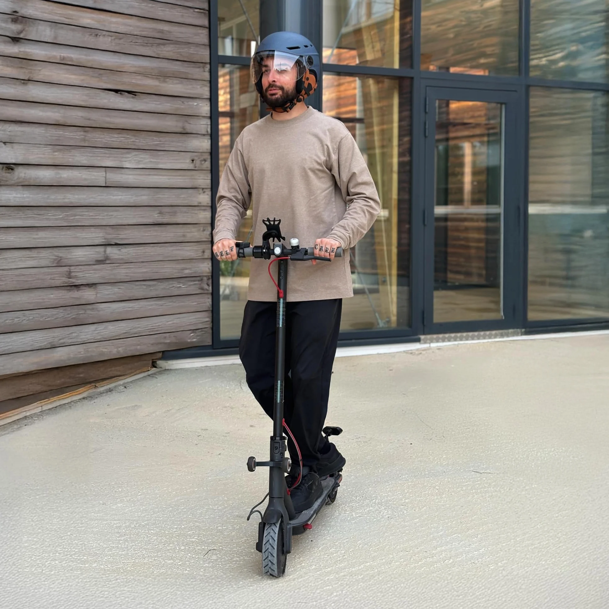 Casque de Protection Vélo Trottinette Electrique T'nB Visière Transparente Réglage Molette Caches-Oreilles Détachables