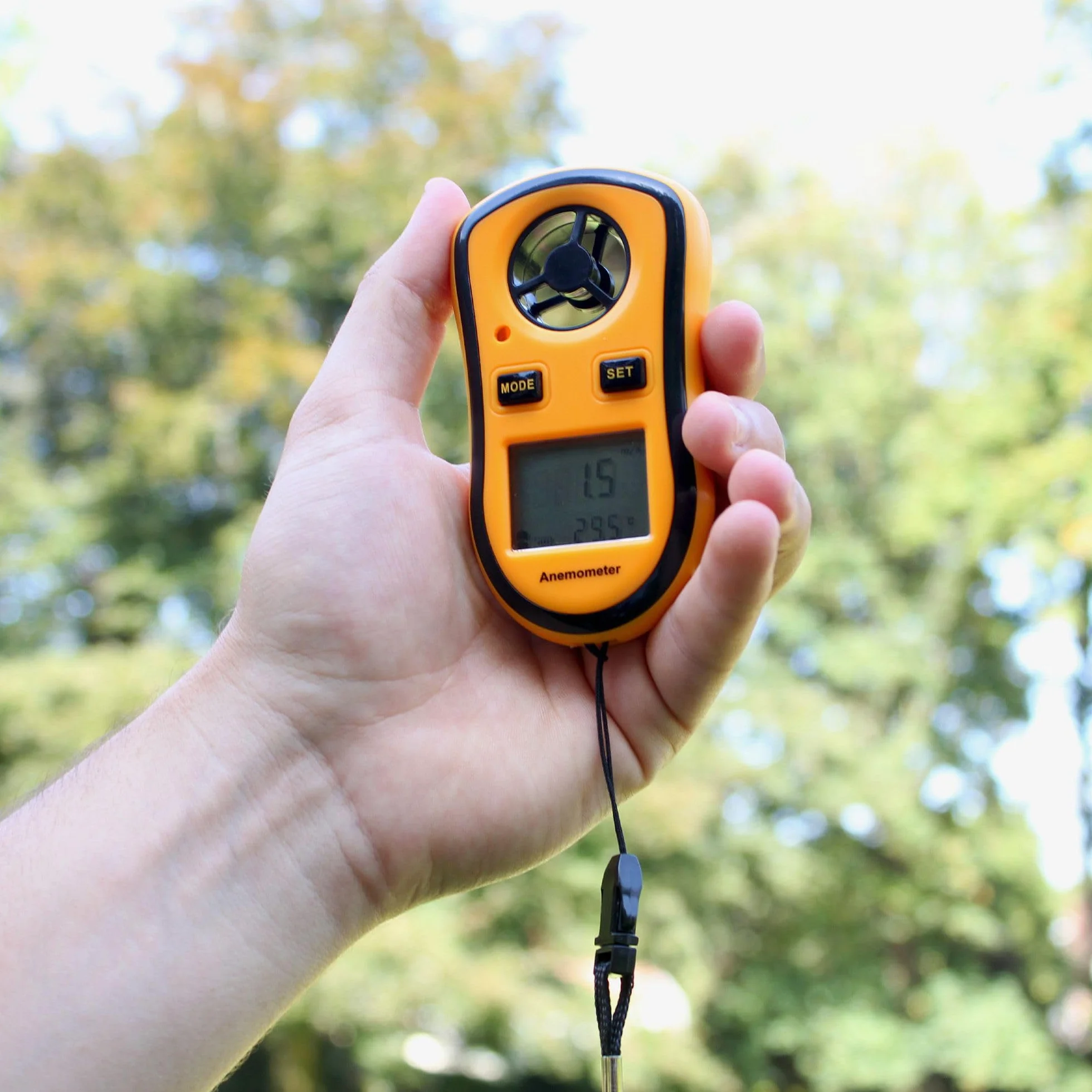 FISHTEC Anémomètre Numérique Portable - Mesure Vitesse Vent actuelle/moyenne/maximale + Température - Ecran LCD rétroéclairé