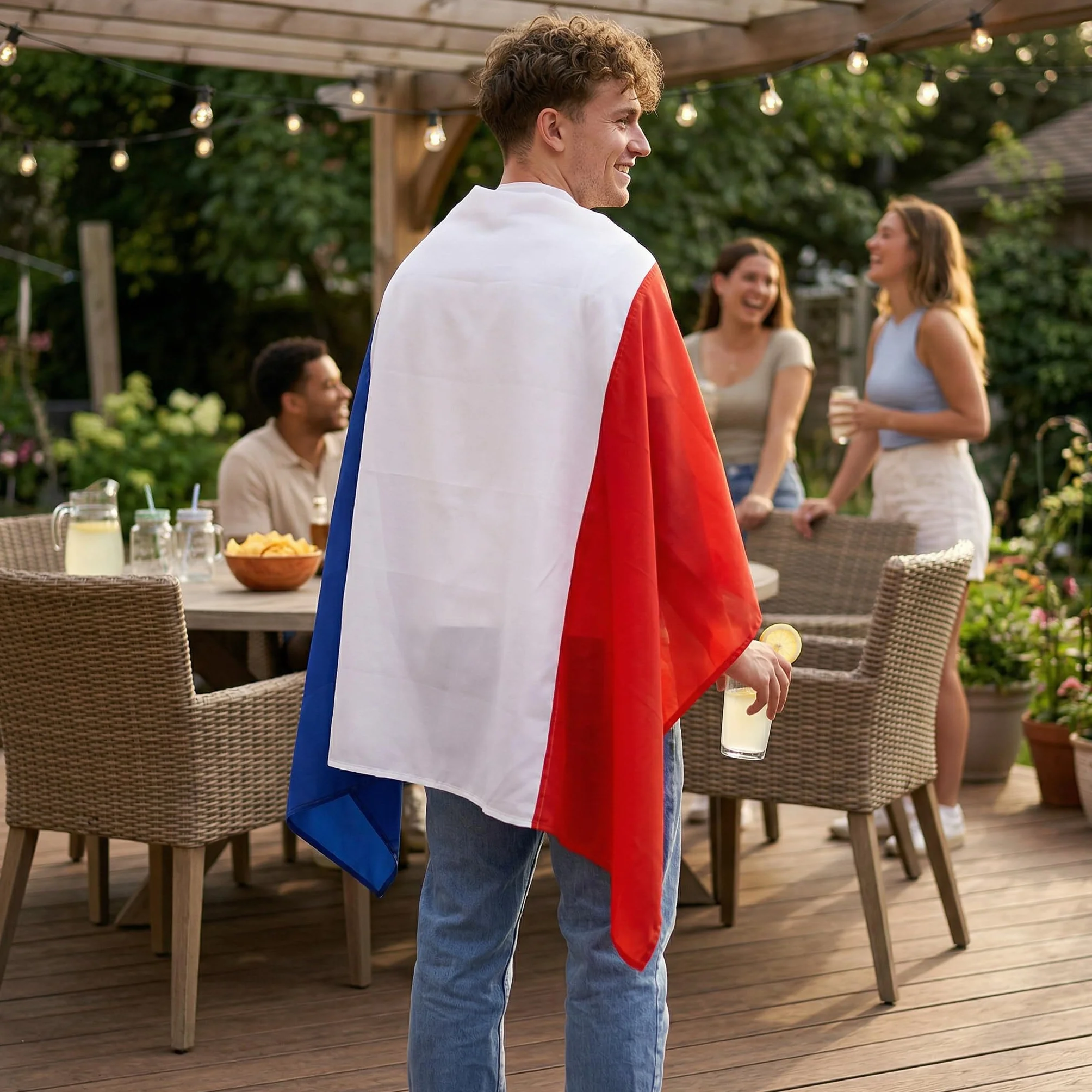Cape Drapeau France 150x90cm 100% Polyester Bleu Blanc Rouge Fan Zone Stade Adulte