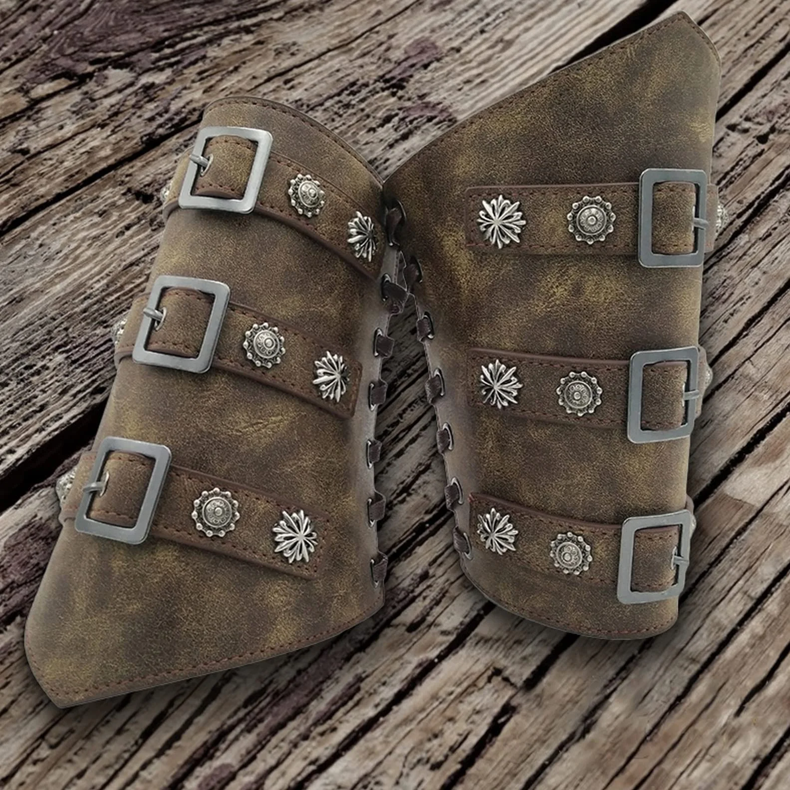 COSFAN Brassards Rétro Armure Médiévale en Cuir Réglable pour Tir Chasse Viking Punk Gothique