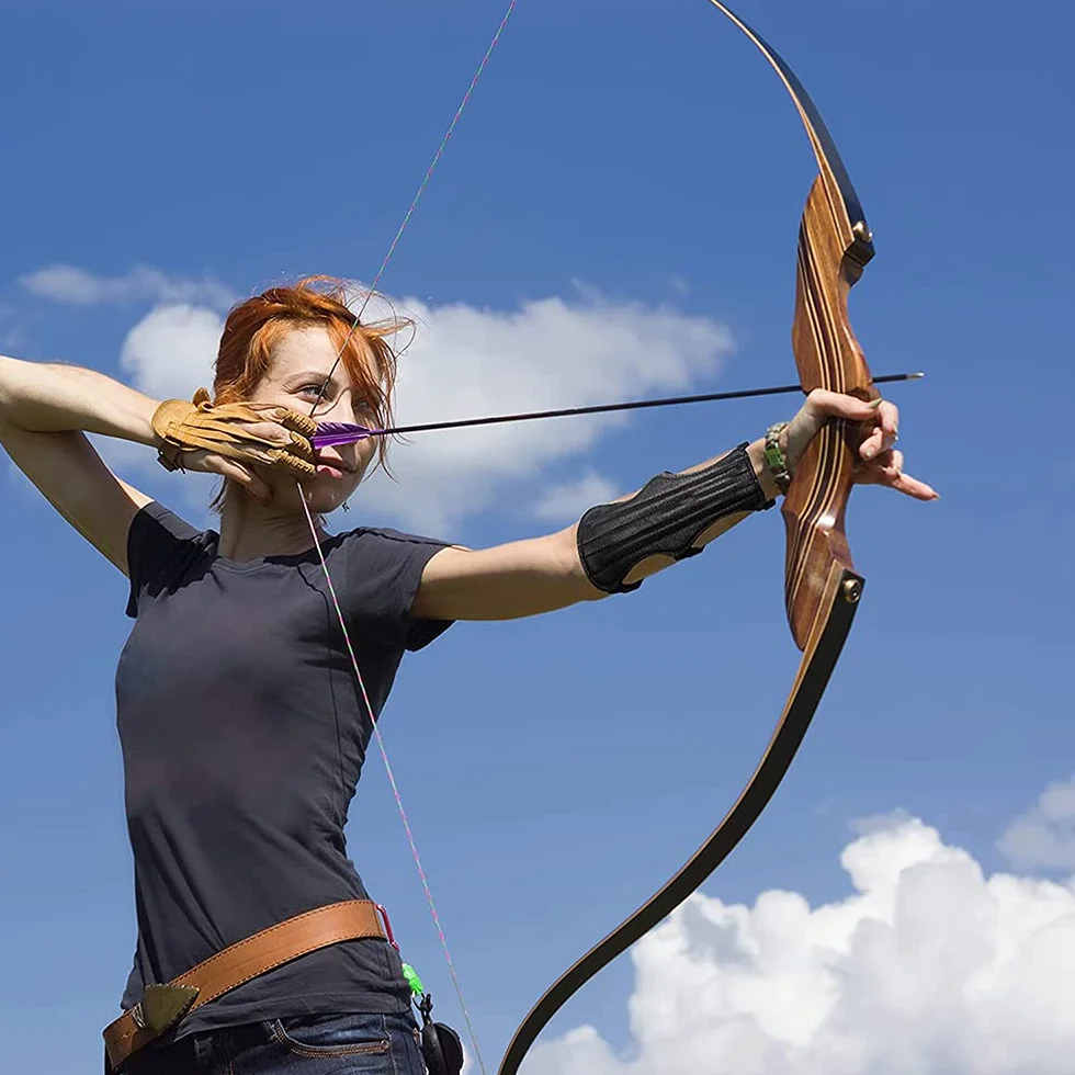 Garde de Bras de Tir à l'arc Réglable avec Protège Doigts, Protecteur en Cuir pour Arc Composé Arc Classique