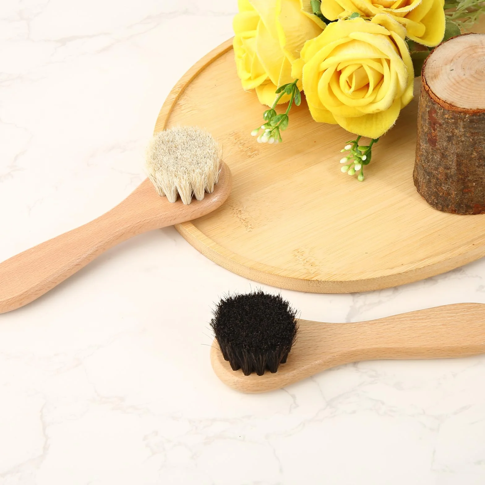 Brosses à Récurer pour Gants Baseball Poils de Cheval Doux Noirs et Blancs