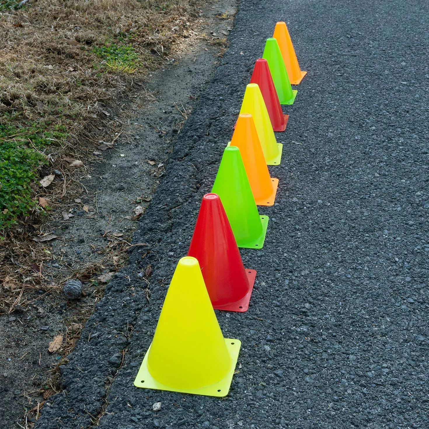 Lot de 24 cônes 19,1 cm fluo orange jaune rouge vert entraînement fitness sécurité routière
