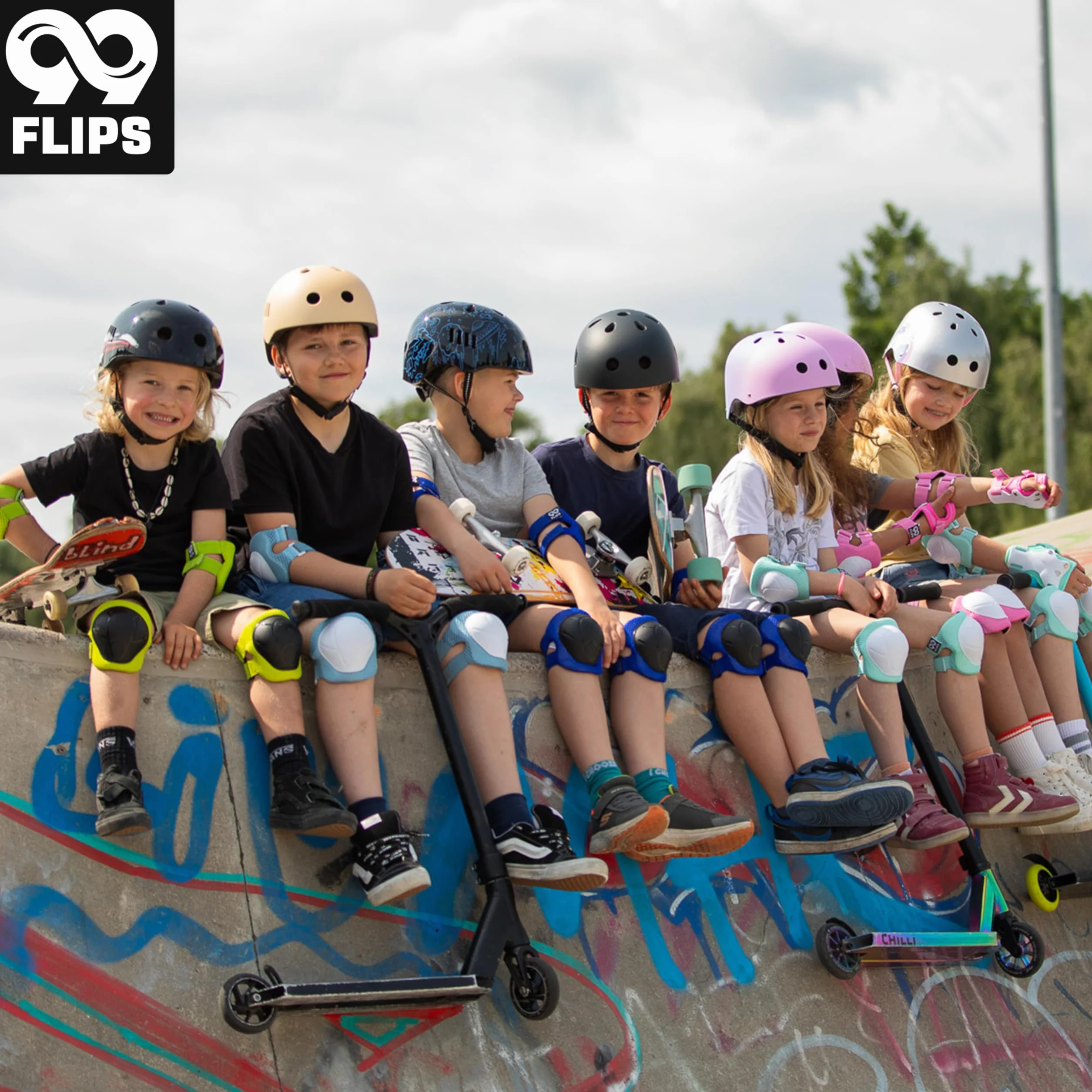 99FLIPS Protection Roller Enfant Genouillère Inline Skate - équipement de Protection Skateboard protecteurs genouillère Enfant, coudiere protecteurs Set de Protection Flash