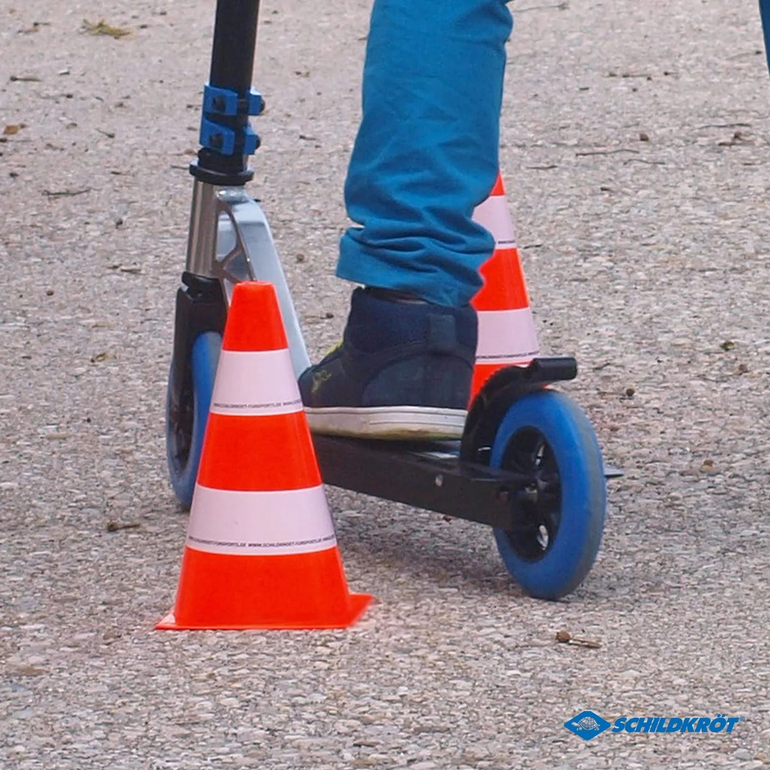 Schildkröt Funsports Set de 4 Pylônes de Marquage, Cônes de Signalisation