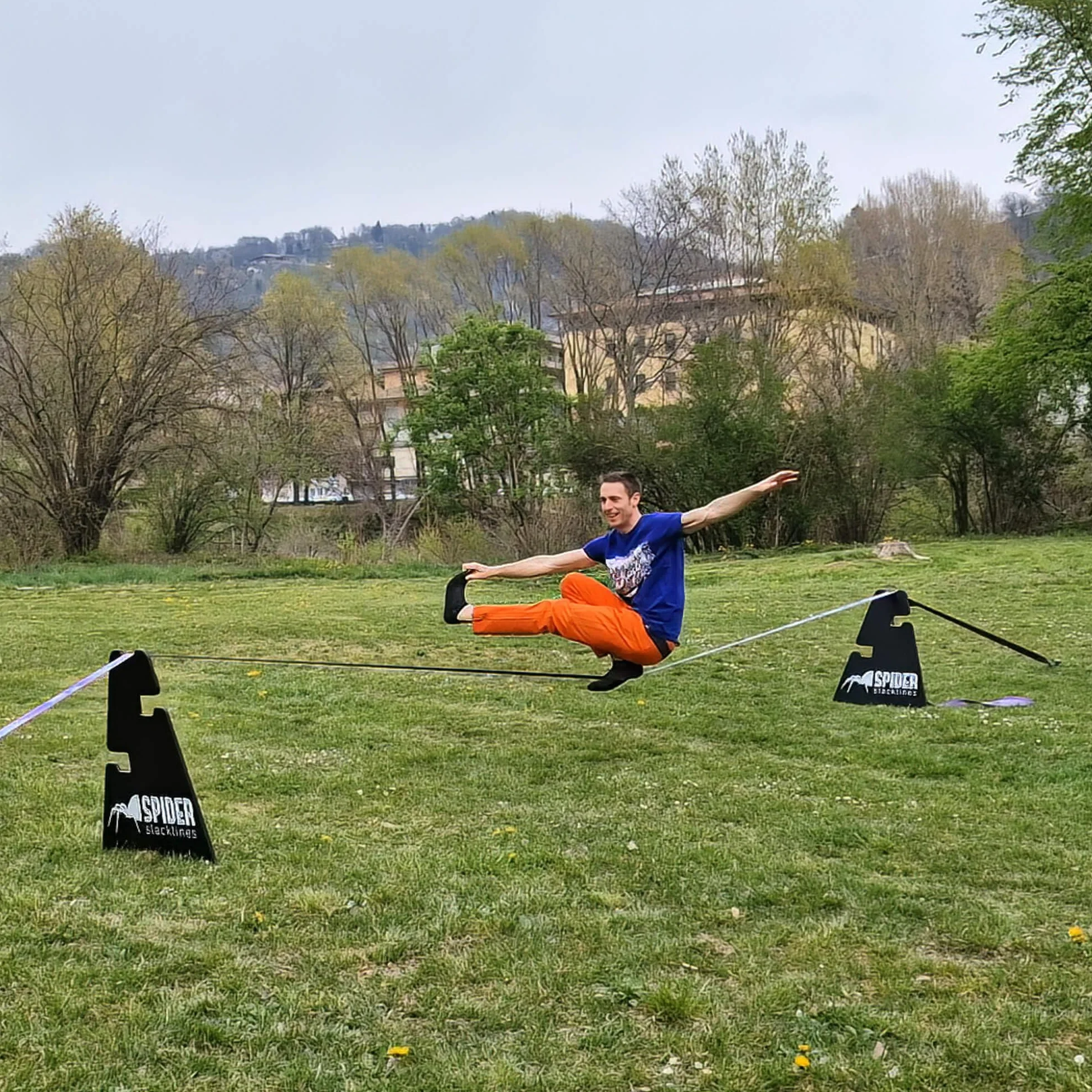 Kit Slackline Extérieur 20 mètres pour Débutants sans Arbres