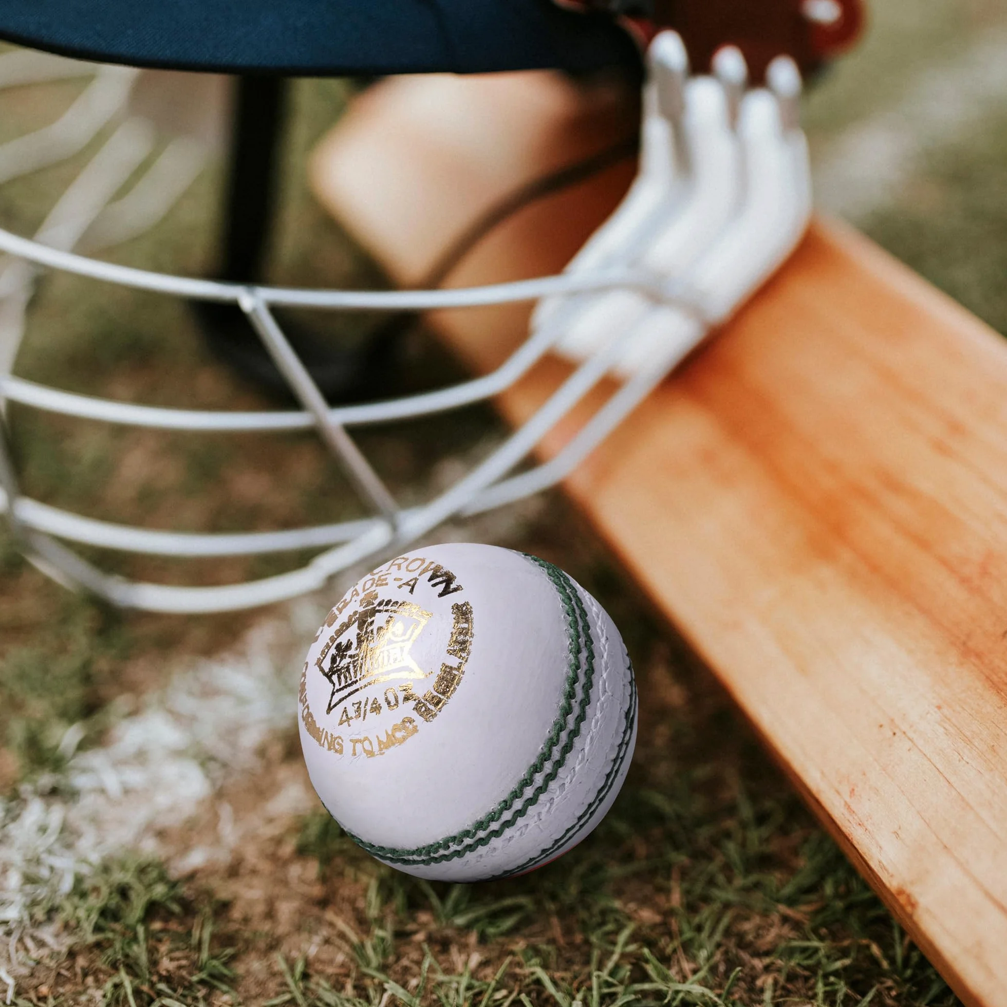 Zipper Junior Cricket Ball 4.75oz Hand-Stitched Leather Youth Cricket Balls