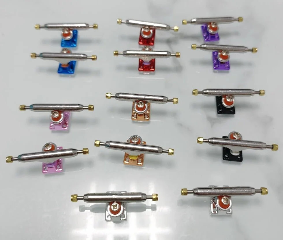 Leefai Trucks de touche professionnels 32-34 mm Forme G3 Axe simple Mini outil de skateboard inversé Vis quincaillerie Plaque de base plaquée Argent 34 mm