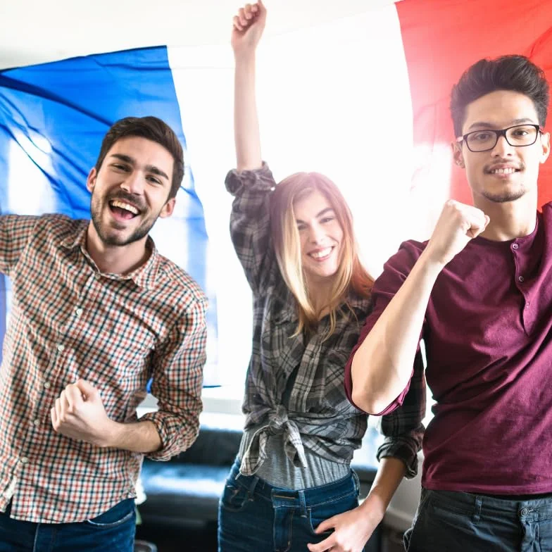Kit Supporters Français Drapeau Cape & Stick de Maquillage Bleu-Blanc-Rouge France